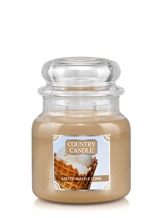 Свещ Country Candle Salted Waffle Cone средна ароматна свещ с 2 фитила (453 g)